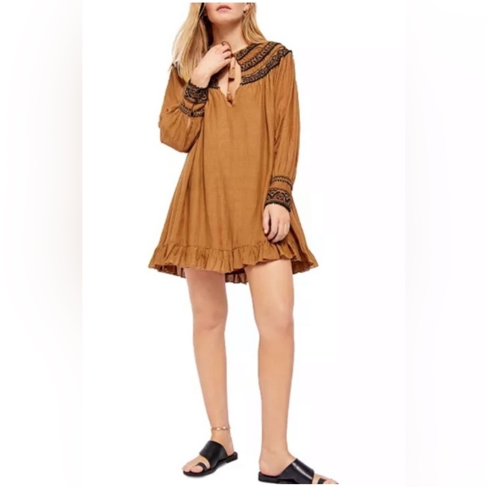 Free‎ People Size M Erin Embroidered Boho Mini Dress Lace Ruffle Cotton Neutral